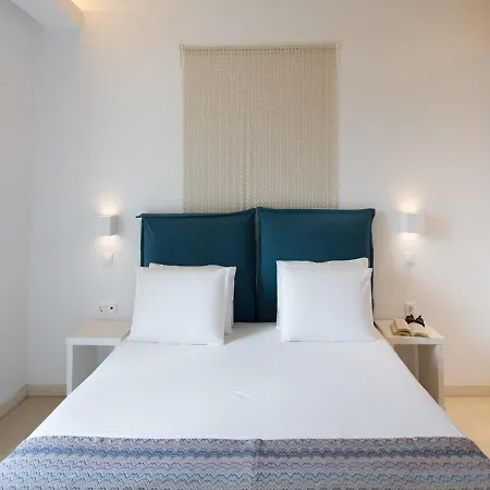 מלון Princess Of Naxos 3*